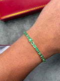 L’Étreinte Émeraude - Gold Emerald Beaded Unisex Bracelet | Luxury Jewelry by Musabella